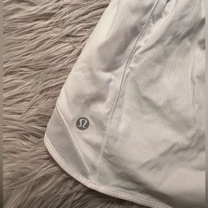 lululemon hotty hots !